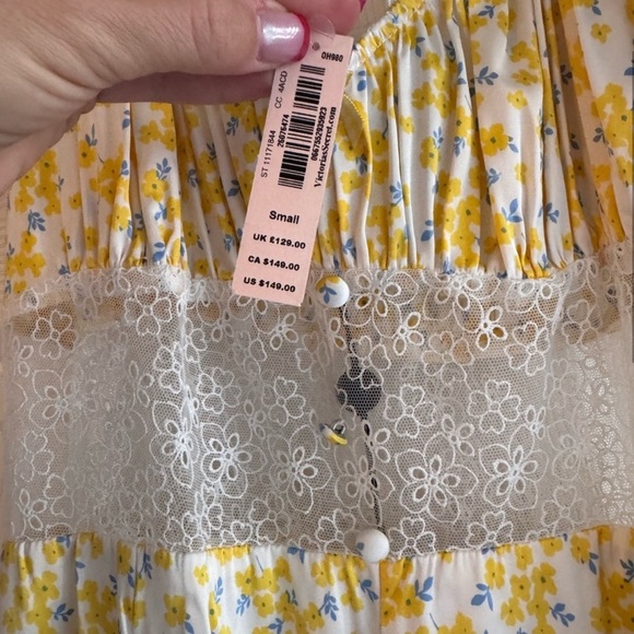 For Love And Lemons Yellow and White
Puff Sleeve Midi Dress - Picture 2 of 3